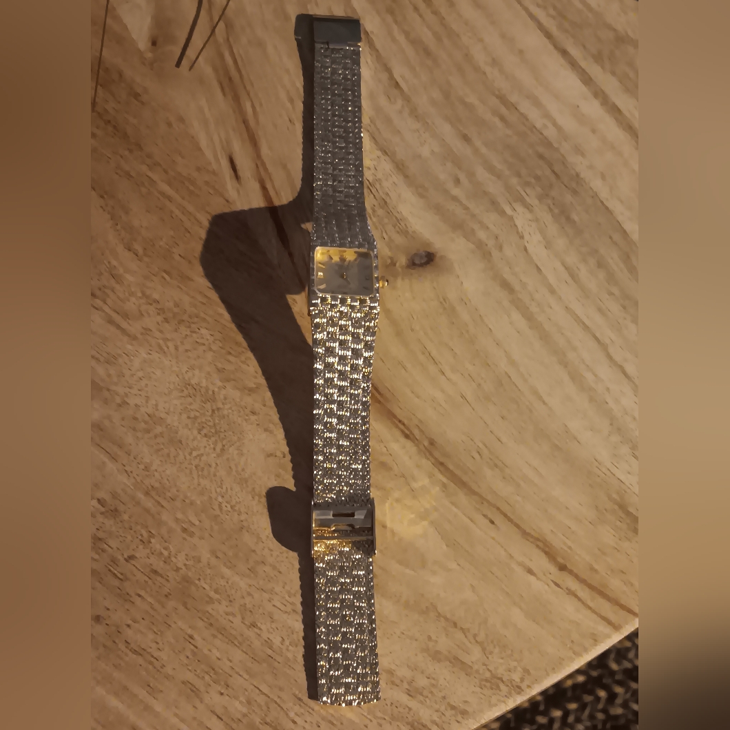 Gold Vintage Rolex Cellini Ladys Watch